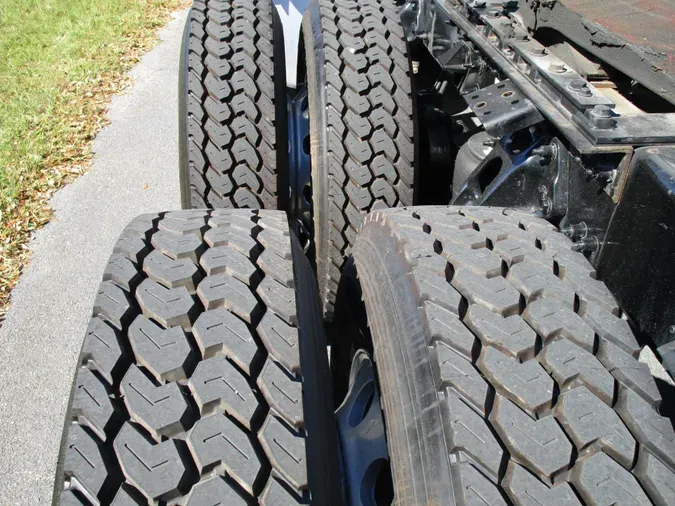 2021 Peterbilt 579322b6c9eca3d79cfdc15107b3c99e699