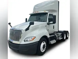 2018 International LT625