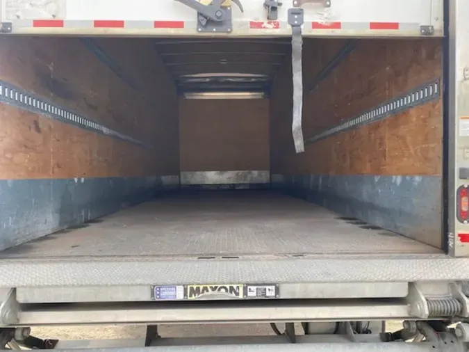 2020 FREIGHTLINER/MERCEDES M2 106