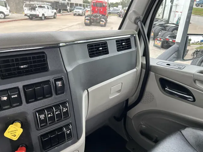 2020 Peterbilt 579