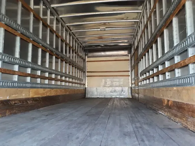 2018 FREIGHTLINER M2 106