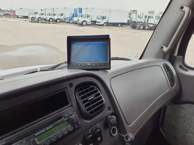 2017 FREIGHTLINER/MERCEDES M2 106