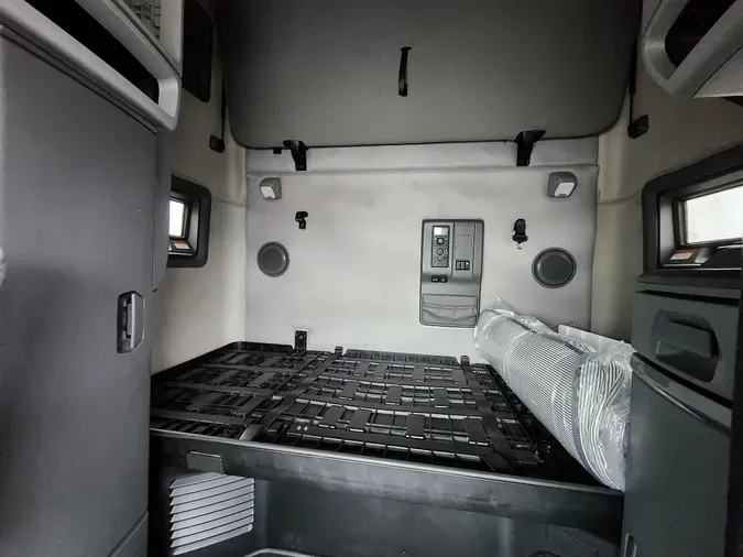 2021 VOLVO VNL64T760323e7ac45fc3c17d29de3fe2b24296ae