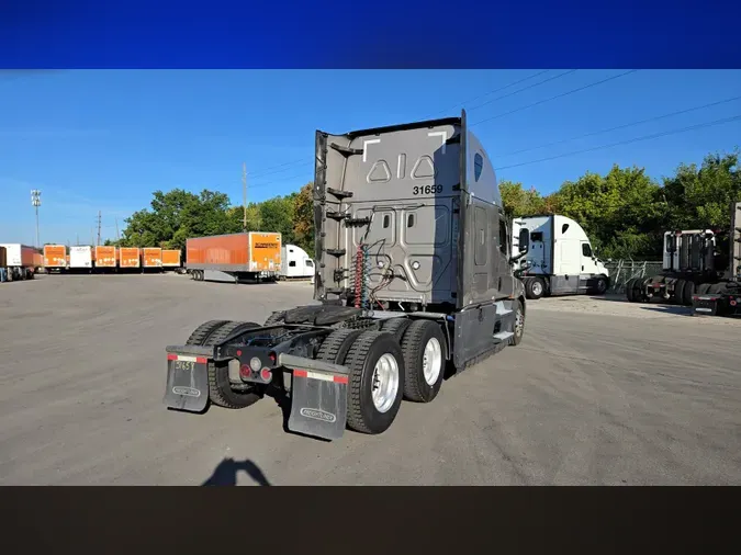 2024 Freightliner Cascadia 126