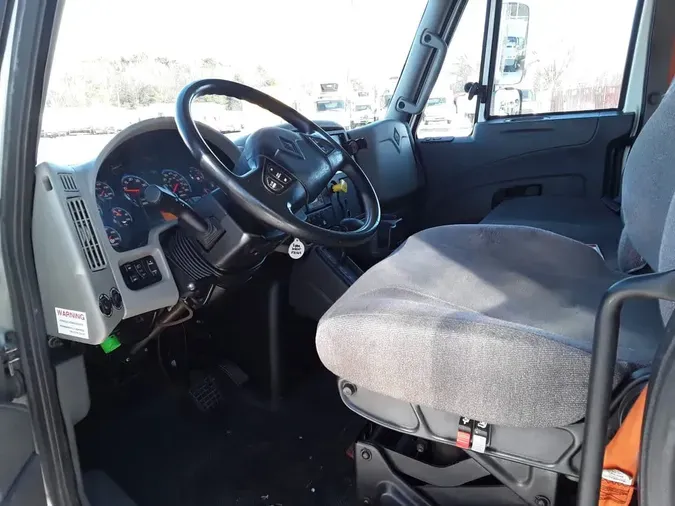 2019 NAVISTAR INTERNATIONAL 4300
