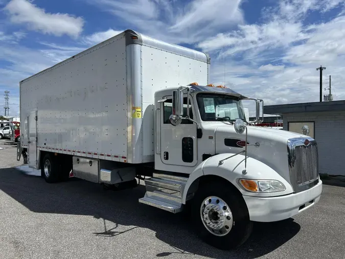 2020 Peterbilt 337