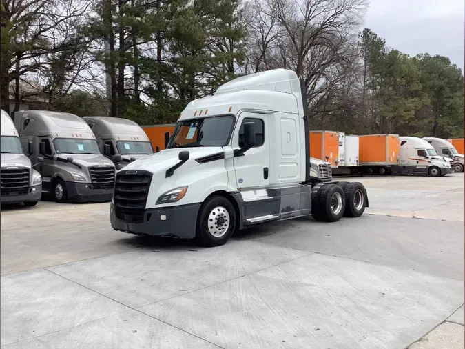 2020 Freightliner Cascadia