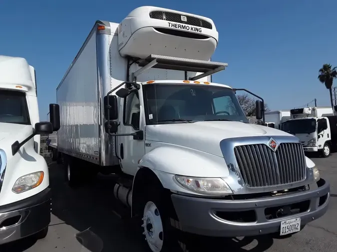2020 NAVISTAR INTERNATIONAL MV607 (4X2)