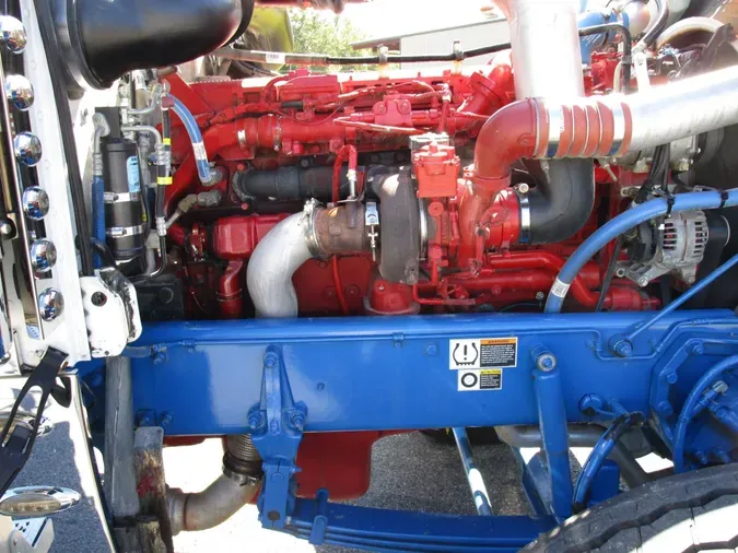 2022 Peterbilt 389
