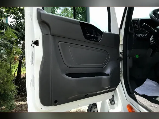 2022 INT LT625 6x4