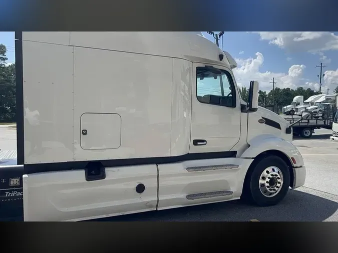 2022 Peterbilt 579