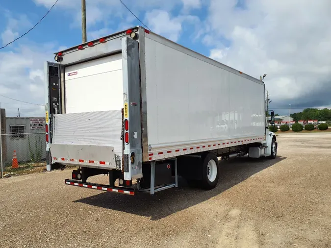 2017 FREIGHTLINER/MERCEDES M2 106