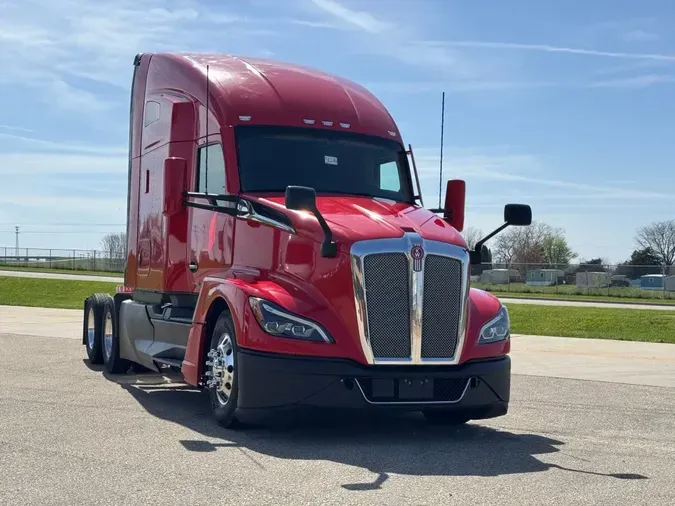 2022 KENWORTH T680