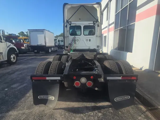 2018 FREIGHTLINER NEW CASCADIA PX12664