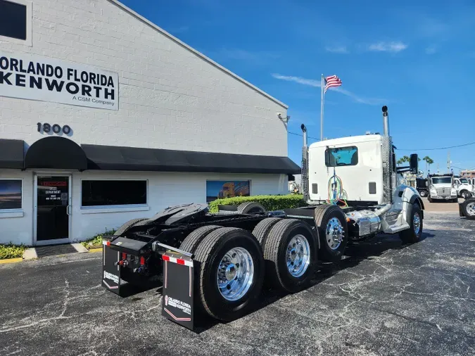 2026 Kenworth T880