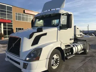 2015 Volvo VNL