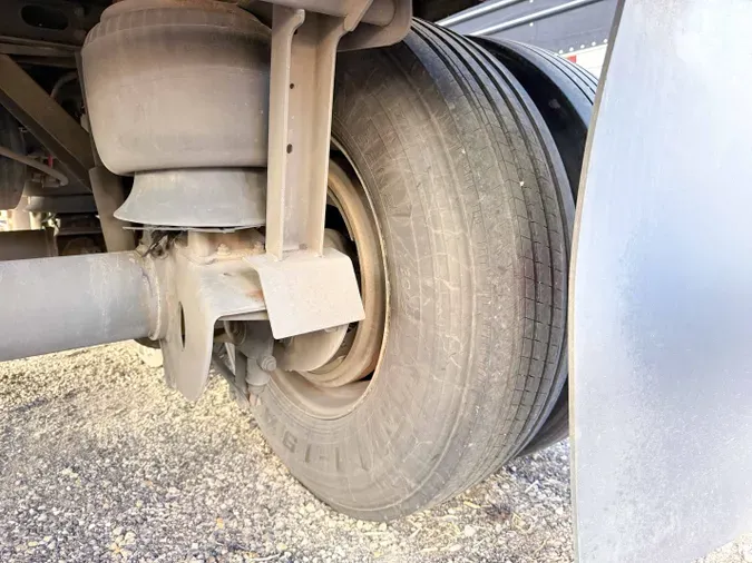 2021 UTILITY VS2RA325f1ba5b546f47fa312c9b8d02ce155