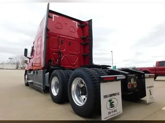 2020 Freightliner Cascadia