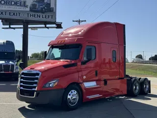 2022 FREIGHTLINER Cascadia 126