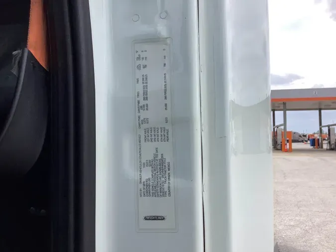 2021 Freightliner Cascadia 126