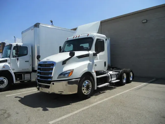2019 Freightliner Cascadia326671d43ca24b77646165fd97e8b849