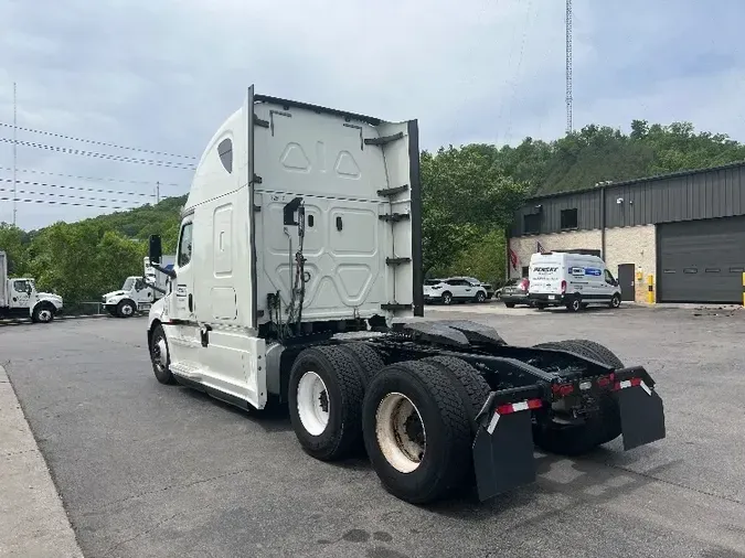 2019 Freightliner T12664ST