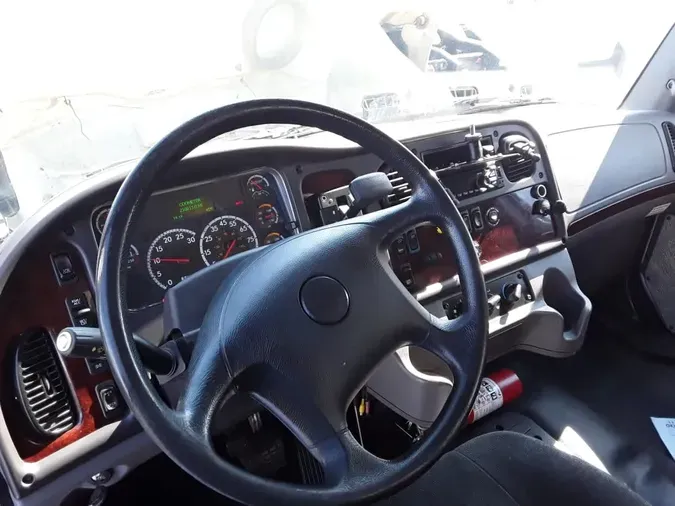 2018 FREIGHTLINER/MERCEDES M2 106