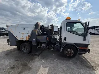 1999 MITSUBISHI FUSO FE630
