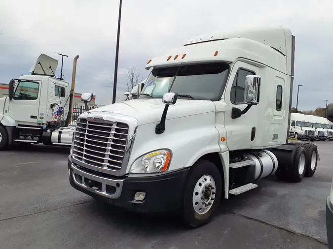 2017 FREIGHTLINER/MERCEDES CASCADIA 125