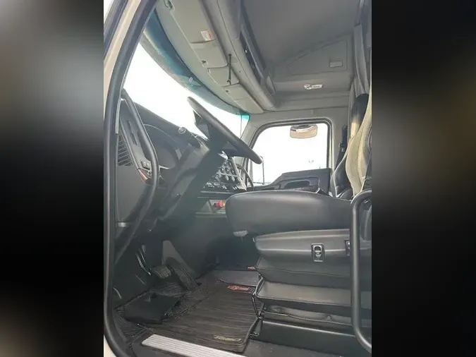 2023 Kenworth T6803271706d9e167f4fd4d348855d04af65