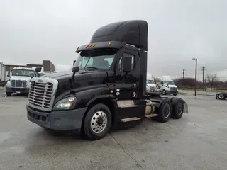 2019 FREIGHTLINER/MERCEDES CASCADIA 125