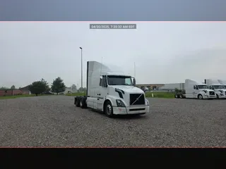 2018 Volvo VNL 740