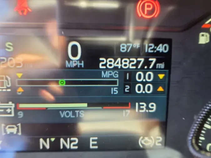 2019 VOLVO VNL64T-300