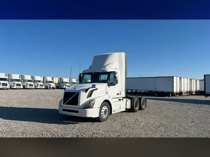 2018 Volvo VNL300