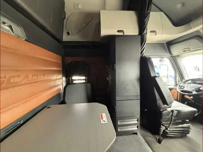 2023 Freightliner Cascadia 126