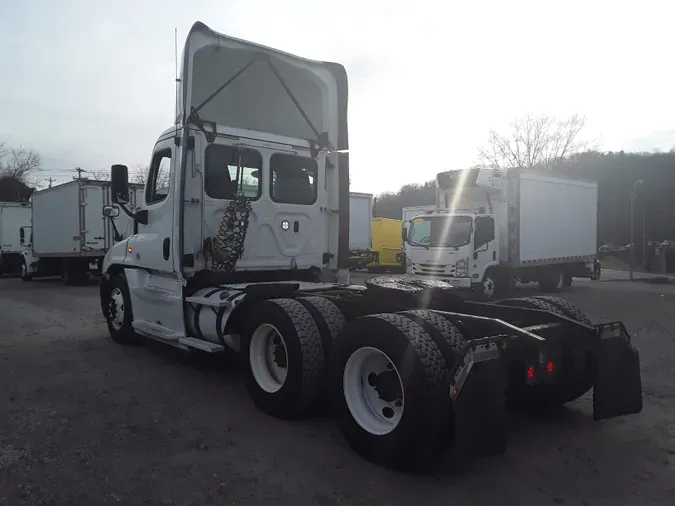 2018 FREIGHTLINER/MERCEDES CASCADIA 125