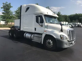 2017 FREIGHTLINER X12564ST