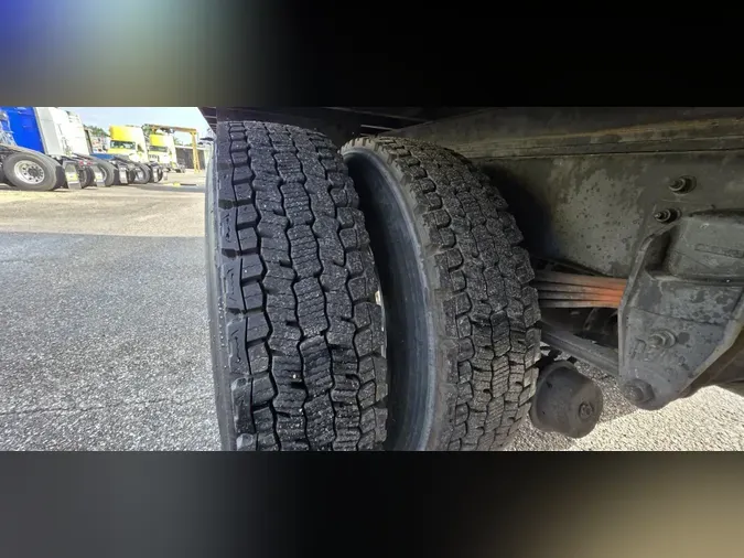 2020 Peterbilt 33732852fa85b2039dfda446c656dd821bb