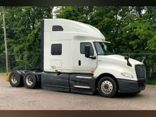 2022 INT LT625 6x4