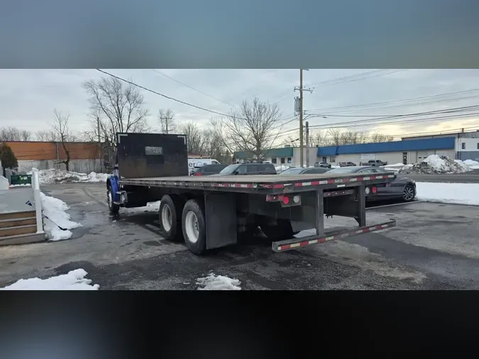 2021 FREIGHTLINER/MERCEDES M2 106