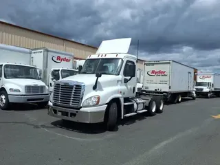 2018 FREIGHTLINER/MERCEDES CASCADIA 125