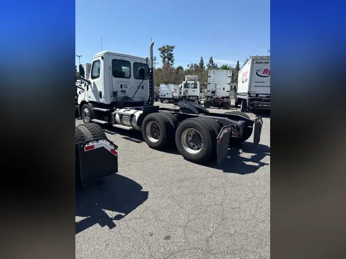 2019 FREIGHTLINER/MERCEDES NEW CASCADIA 116