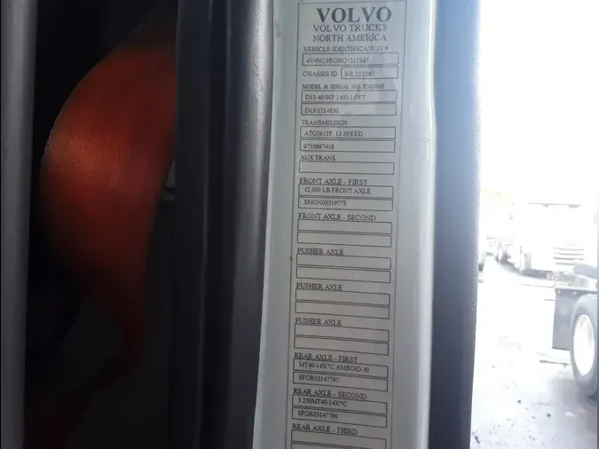 2019 VOLVO VNL64T-300328ca5fa1f97596791d76d9729445bae