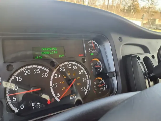 2019 FREIGHTLINER/MERCEDES M2 106