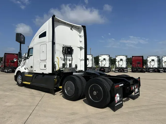 2021 Kenworth T680