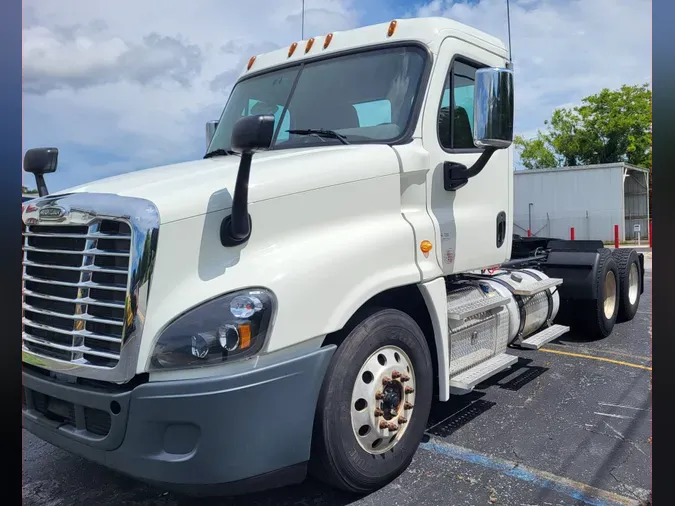 2017 FREIGHTLINER/MERCEDES CASCADIA 12532956476ea23ad60ff14f0ea8ef63212