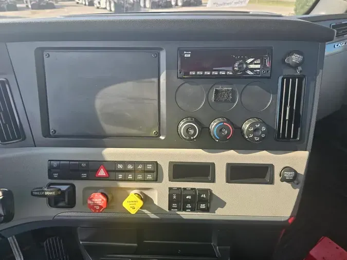 2019 FREIGHTLINER NEW CASCADIA 116