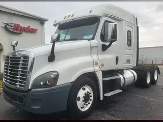 2019 FREIGHTLINER/MERCEDES CASCADIA 125