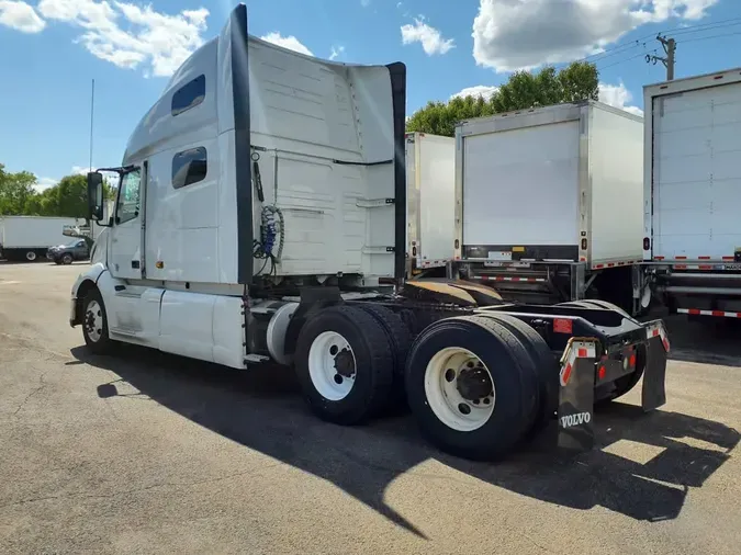 2019 VOLVO VNL64T-760