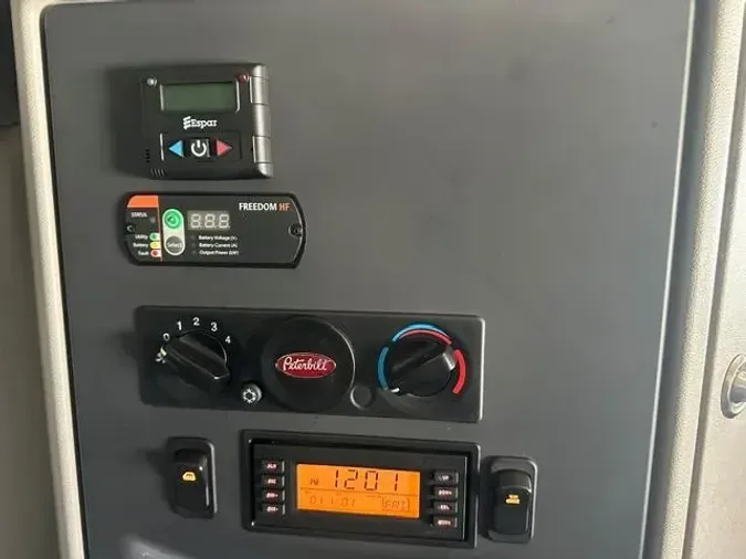 2024 Peterbilt 579329918e86dd85a7774472ea0ba379792